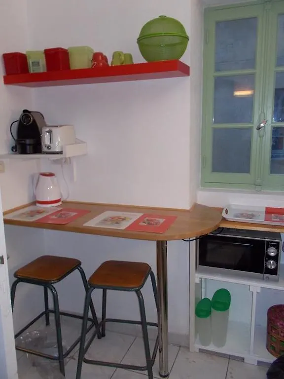 Appartement Studio Avignon Centre le Saint Pierre